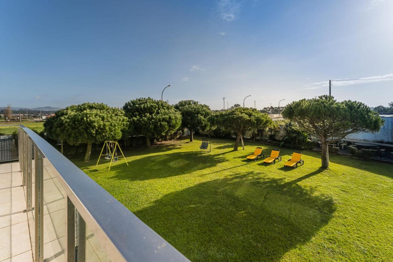 Beachfront Villa In Esposende Esterno foto